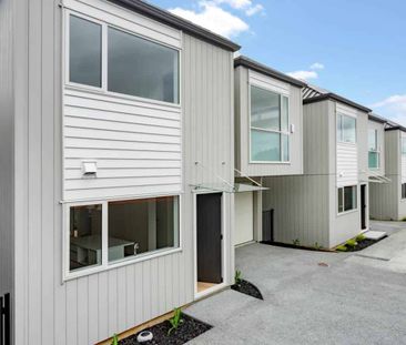 Stunning 4 Bed in Greenlane - Photo 5