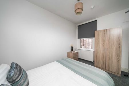 Room in a Shared House, Bulmershe Road, RG1 - Photo 3