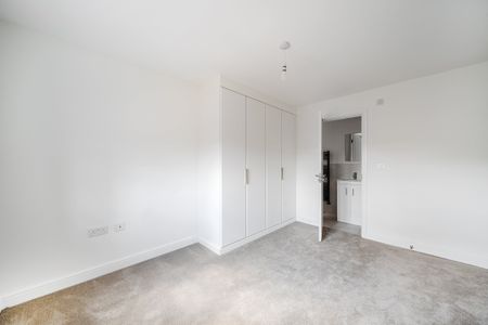 Upton Lawn Grove, Northampton - Photo 2