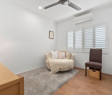 NEAT AS A PIN! CUTE COTTAGE IN BEACH LOCALE! - Photo 5