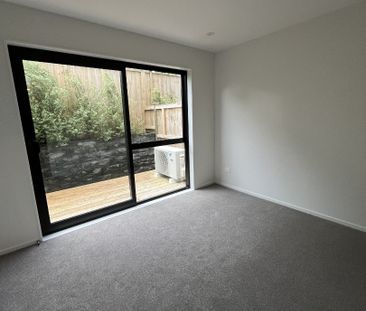 Prime Pakuranga Location!! - Photo 1