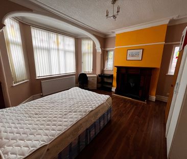 Room in a Shared House, Kedleston Avenue, M14 - Photo 3