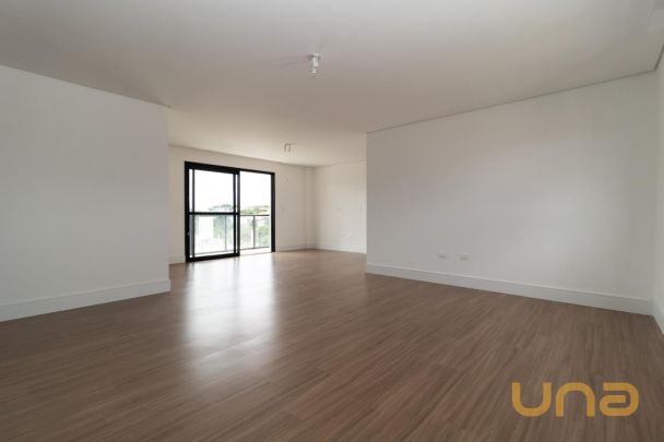 Apartamento no Guabirotuba de 129.8 m² com 3 quartos - Foto 1