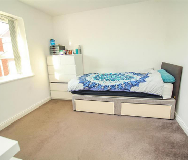 3 bedroom detached house to rent - Photo 4