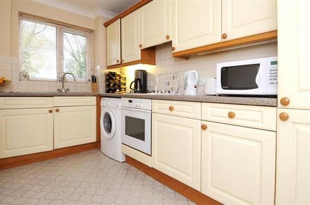 2 bedroom apartment to rent - Photo 3