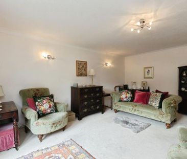 2 bedroom retirement property to rent - Photo 2