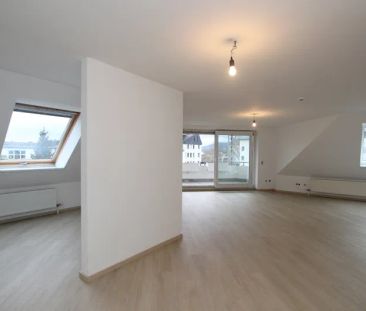Wunderschöne und moderne Maisonette-Wohnung mit Balkon, EBK und PKW... - Photo 1
