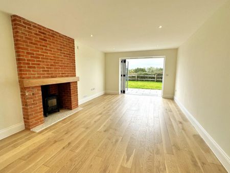 Windmill Hill, Hailsham, East Sussex - Photo 5