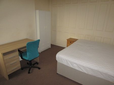 4 Bed - Chetwynd Road, Southsea, Po4 - Photo 5