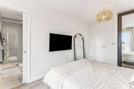 A fantastic two bedroom flat just off Portobello Road - Photo 5