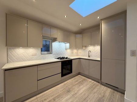 Chesterfield Road, Ashford, Surrey,TW15 - Photo 2