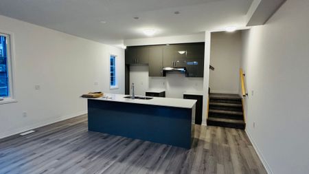 For Lease - 474 Provident Way Unit# 20, Hamilton, Ontario - Photo 3