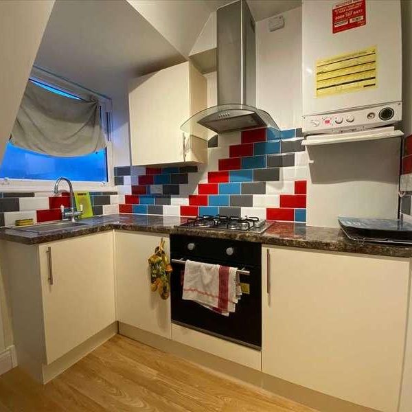 Northcote Avenue, Ealing, W5 - Photo 1