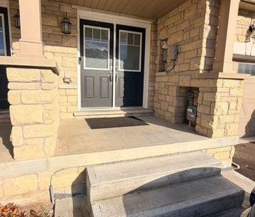 For Lease - 485 Queen Mary Drive, Brampton, Ontario - Photo 3