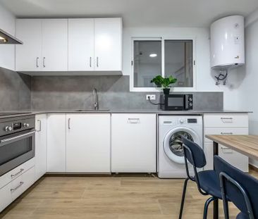 Carrer dels Germans Villalonga, Valencia, Valencian Community 46020 - Photo 4