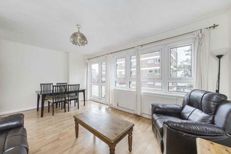 3 bedroom flat to rent - Photo 2