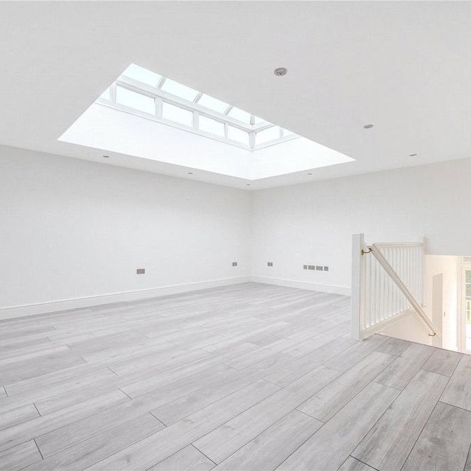 4 bedroom semi-detached house to rent - Photo 1