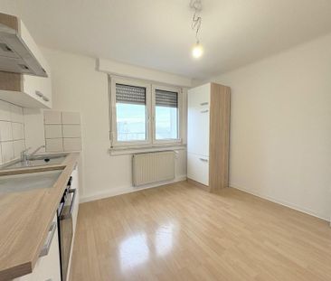 Großzügige 5-ZKB-Wohnung mit Einbauküche & großem Balkon In Saarbrü... - Foto 6