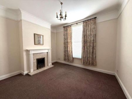 Prestbury Road, Cheltenham, Gloucestershire, GL52 - Photo 2