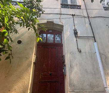 Location Appartement 2 pièces 40m² NIMES 30000 - Photo 4
