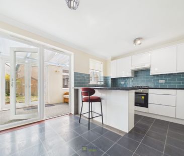 Brampton Lane, Portsmouth, PO3 - Photo 6