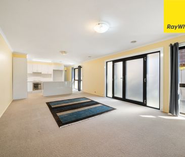 8 Greene Place, Belconnen ACT 2617 - House For Rent | Domain - Photo 2