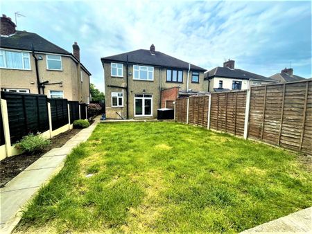 East Rochester Way, DA15, Kent - Photo 3