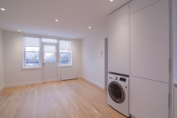 4745 Queen Mary Road - Photo 1