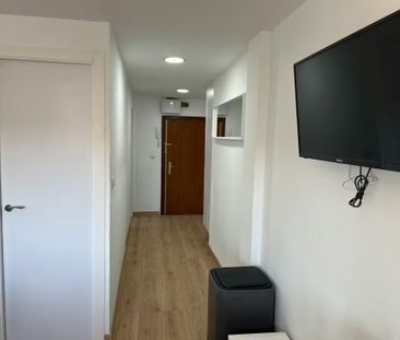 Avenida de las Ciudades, Getafe, Community of Madrid 28903 - Photo 6