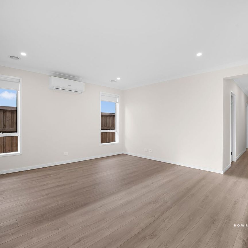 Modern Family Living in Bonnie Brook – Spacious 4-Bedroom Home - Photo 1