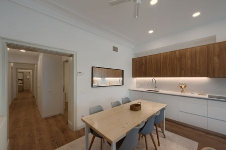 Carrer de Balmes, Barcelona, Catalonia 08006 - Photo 2