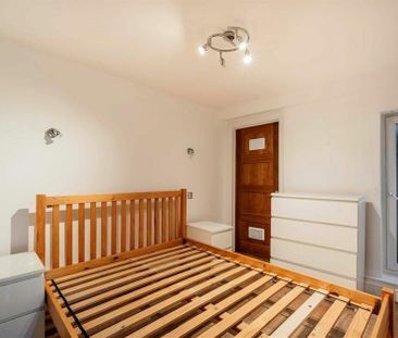 Cleveland Street - Photo 3