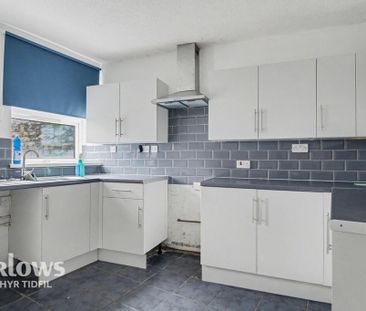 2 bedroom end of terrace house to rent - Photo 4