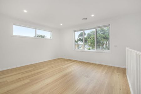 10 Logan Street Frankston VIC - Photo 4