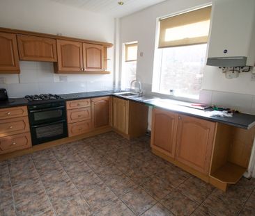 East Street Atherton, Manchester - Photo 5