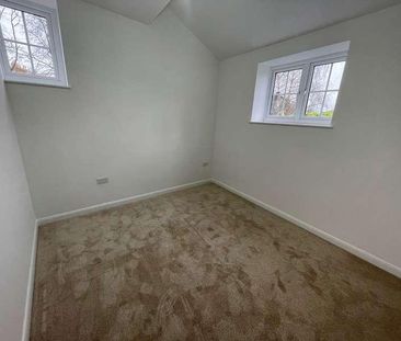 Kings Chase, Witham, CM8 - Photo 3