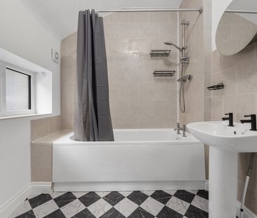 Room in a Shared House, Robinson Rd, SW17 - Photo 6