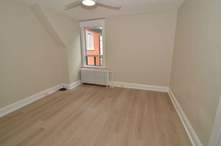 For Lease - 6 Park Avenue Unit# D, Toronto, Ontario - Photo 4