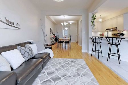 For Lease - 68 Hawkes Drive, Richmond Hill, Ontario - Photo 3