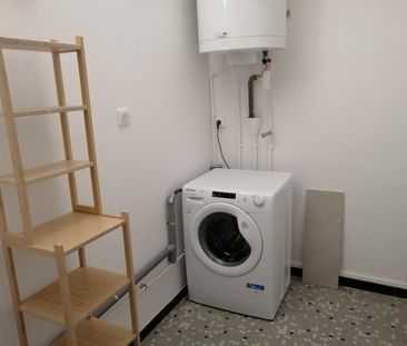 Location Appartement 2 pièces 51m² STE FOY LES LYON 69110 - Photo 4