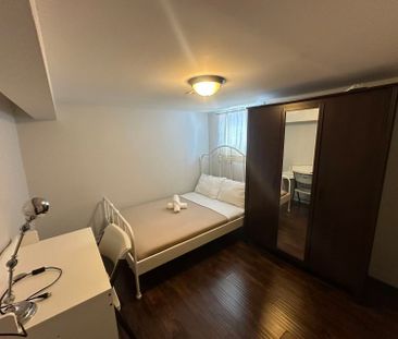 For Lease - 19 Midholm Drive Unit# LOWER/Utility included, Toronto,... - Photo 4