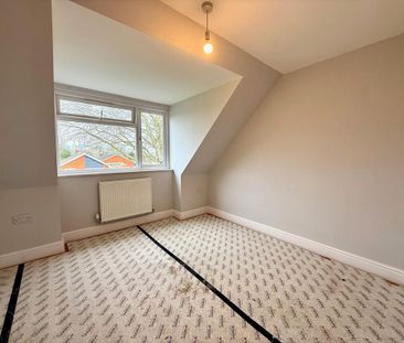 4 bedroom semi-detached house to rent - Photo 5