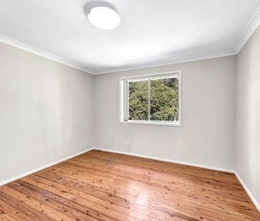 3 Bedroom Home in coveted Little Beach Location. - Photo 6