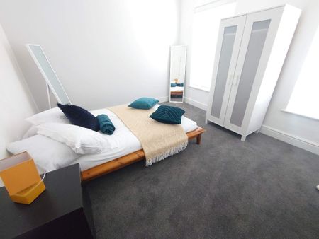 Frost Street. - Photo 5