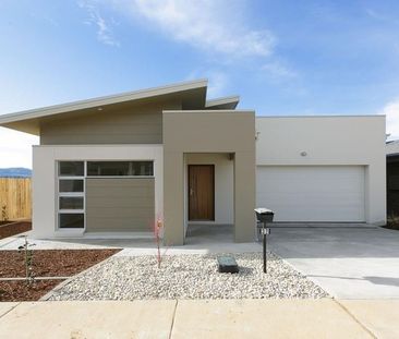 37 Langtree Crescent, Crace ACT 2911 - House For Rent | Domain - Photo 5
