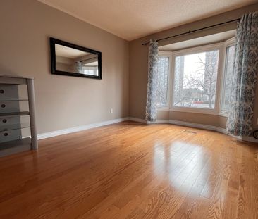 For Lease - 5317 Ferret Court, Mississauga, Ontario - Photo 2