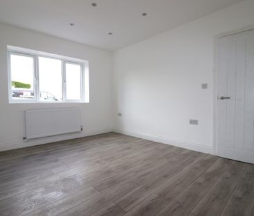 3 bedroom end of terrace house to rent - Photo 6