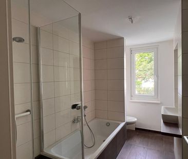 2-Raum-Wohnung mit modernem Grundriss und Balkon - Foto 1