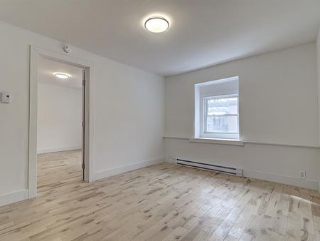 4267 Rue De Brébeuf - Photo 2