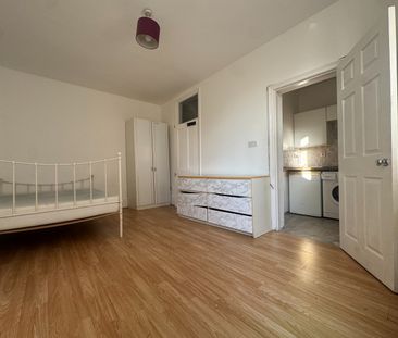 Studio Flat, Leagrave Road, LU4 - Photo 1